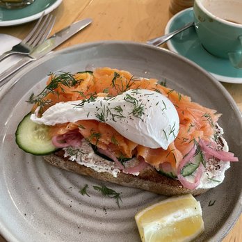 Banter - Salmon Toast - Breakfast & Brunch Near Me - New York, New York Banter - Salmon Toast - Breakfast & Brunch Near Me - New York, New York