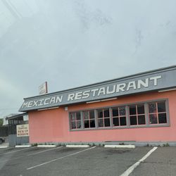 Las Americas Supermarket - Pick up window. Front of restaurant