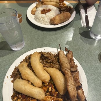 Jade Dragon Restaurant - General Gau's with pork fried rice, chicken fingers, and chicken teriyaki. Cashew chicken with jasmine rice, egg roll and spring rolls. - Chinese Near Me - Merrimack, New Hampshire Jade Dragon Restaurant - General Gau's with pork fried rice, chicken fingers, and chicken teriyaki. Cashew chicken with jasmine rice, egg roll and spring rolls. - Chinese Near Me - Merrimack, New Hampshire