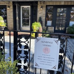 Skinbinge Studio - On Richmond Ave