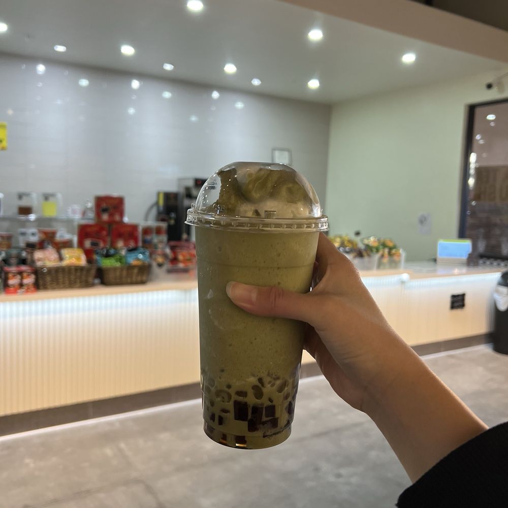MuchTEA18 - Matcha smoothie - Bubble Tea Near Me - Apple Valley, California
