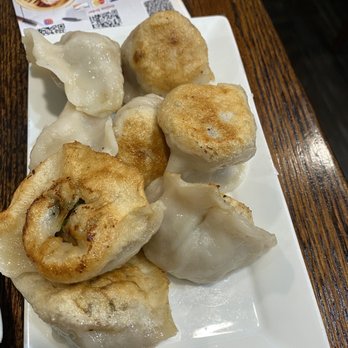 Tom's Dim Sum - Pork chive pan fried dumplings - Dim Sum Near Me - Philadelphia, Pennsylvania Tom's Dim Sum - Pork chive pan fried dumplings - Dim Sum Near Me - Philadelphia, Pennsylvania