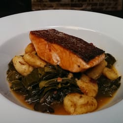 YellowFin - Grilled salmon