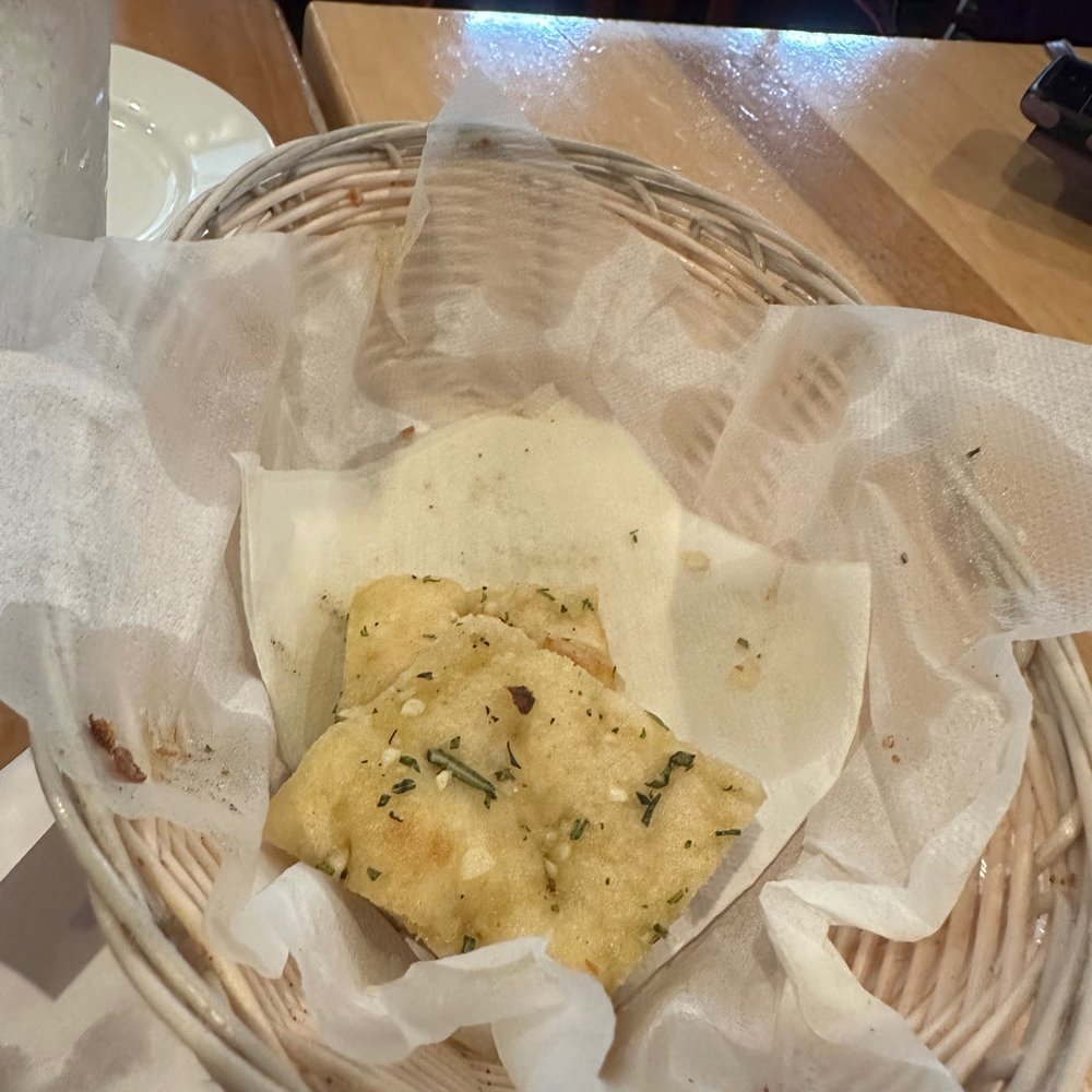 Fabrocini's Italian Kitchen - Amazing complimentary bread - Italian Near Me - Tarzana, California Fabrocini's Italian Kitchen - Amazing complimentary bread - Italian Near Me - Tarzana, California