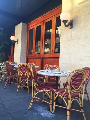 Zinc Bistro by null