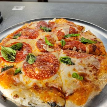 Peaceful Side Social - Pepperoni pizza with fresh basil!! - Breweries Near Me - Townsend, Tennessee Peaceful Side Social - Pepperoni pizza with fresh basil!! - Breweries Near Me - Townsend, Tennessee