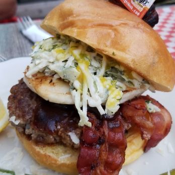 Notre-Bœuf-de-Grâce - Burgers Near Me - Montreal, Quebec