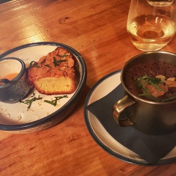 Fumeiro de Santa Catarina - Almond cake and chocolate mouss with apricot - Portuguese Near Me - Lisbon, 11 Fumeiro de Santa Catarina - Almond cake and chocolate mouss with apricot - Portuguese Near Me - Lisbon, 11