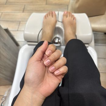 Darling Nails Salon - Nail Technicians Near Me - Tukwila, Washington