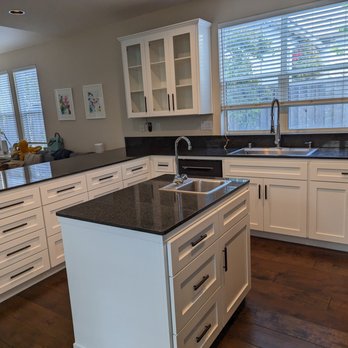 Custom Cabinet Refacing - Cabinetry Near Me - Half Moon Bay, California