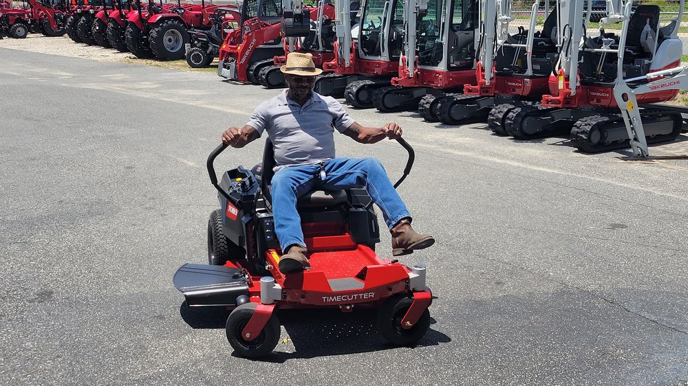 CRYSTAL TRACTOR & EQUIPMENT OCALA Updated October 2024 42 Photos 5400 FL 40, Ocala