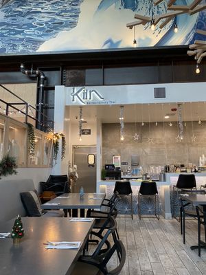 KIIN EXTRAORDINARY THAI by null