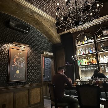 Atlas Bar - Cocktail Bars Near Me - Dallas, Texas Atlas Bar - Cocktail Bars Near Me - Dallas, Texas