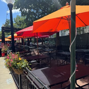 Ranalli's Pizza Bar - Lincoln Park - Patio - Pizza Near Me - Chicago, Illinois