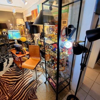 Oh Whatever - Aug 2021: Pic 36 of 37-- Looking into the mid-century booth - Home Decor Near Me - Tampa, Florida Oh Whatever - Aug 2021: Pic 36 of 37-- Looking into the mid-century booth - Home Decor Near Me - Tampa, Florida