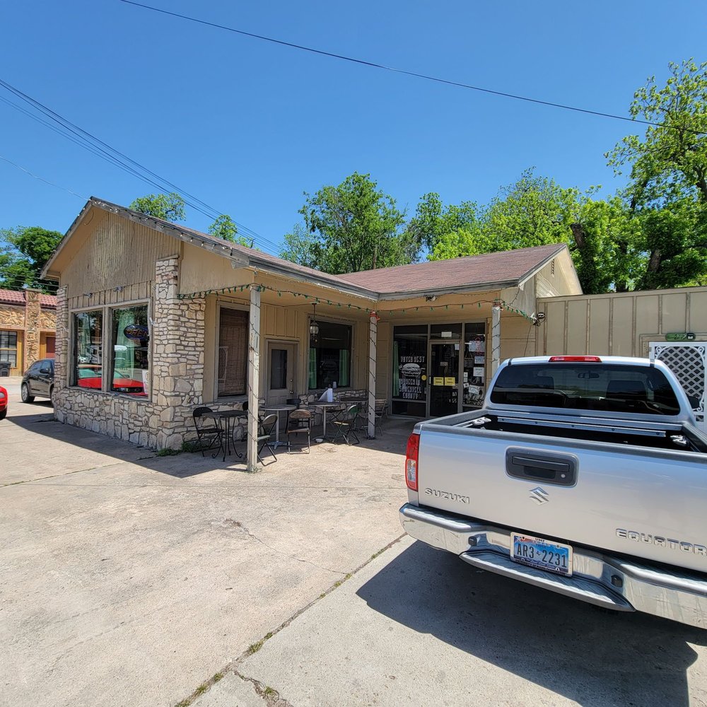 Green Pickle Grill - a pickup truck parked in front of a restaurant - Burgers Near Me - Glen Rose, Texas