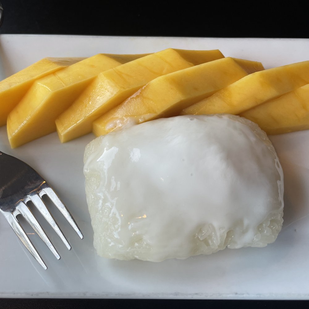 Bee's Thai Cuisine - Sweet Sticky Rice with Mango - Thai Near Me - Providence, Rhode Island