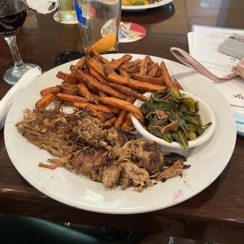 Southern Eaze Bar & Grill - Pulled Pork Platter - American Near Me - Lutz, Florida Southern Eaze Bar & Grill - Pulled Pork Platter - American Near Me - Lutz, Florida