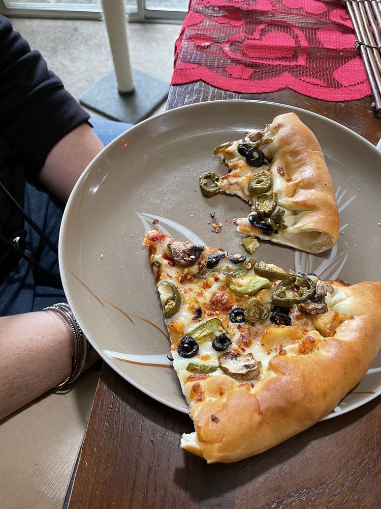 PIZZA HUT Updated October 2024 30 Photos & 61 Reviews 6015 Fig