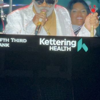 Paycor Stadium - Ronald Isley paid tribute to Frankie Beverly - Stadiums & Arenas Near Me - Cincinnati, Ohio