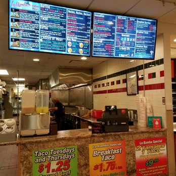 La Bamba - Breakfast items are such a good deal - Mexican Near Me - Chicago, Illinois