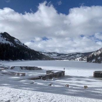 Echo Lake - Lakes Near Me