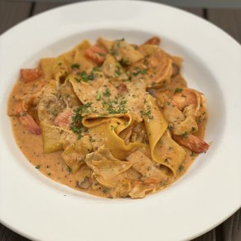 Bella Siena - PAPPARDELLE ALLO ZAFFERANO - Italian Near Me - Benicia, California