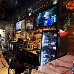 Uncorked Wine Bar