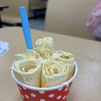 Dosa Hutt - Almond saffron ice cream - Indian Near Me - Flushing, New York