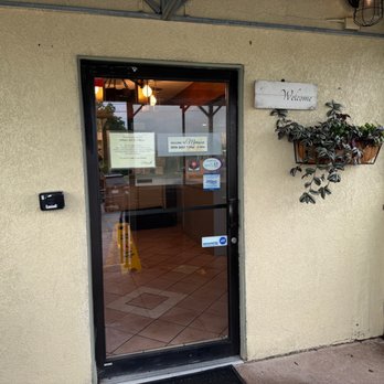 Mimosa - entrance - Breakfast & Brunch Near Me - Franklin, Wisconsin