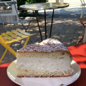 Moulin - Cake - Bakeries Near Me - San Clemente, California