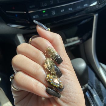 Garden Nails - Nail Salons Near Me - Kapolei, Hawaii