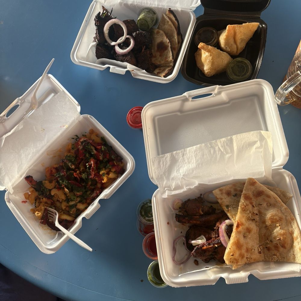 Tandoor Truck - Lamb chop, brisket, veggie Samosa, and chicken tikka Mac. - Indian Near Me Tandoor Truck - Lamb chop, brisket, veggie Samosa, and chicken tikka Mac. - Indian Near Me
