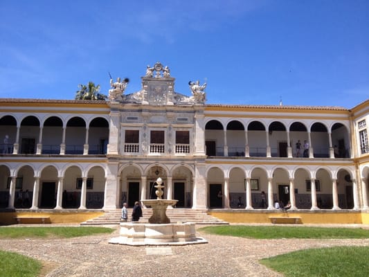 University of Évora by null