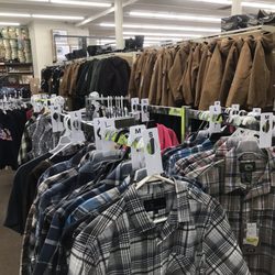 Glencoe Fleet Supply True Value - Clothes