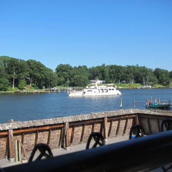 Cantler's Riverside - Another boat that passed by - Seafood Near Me - Annapolis, Maryland
