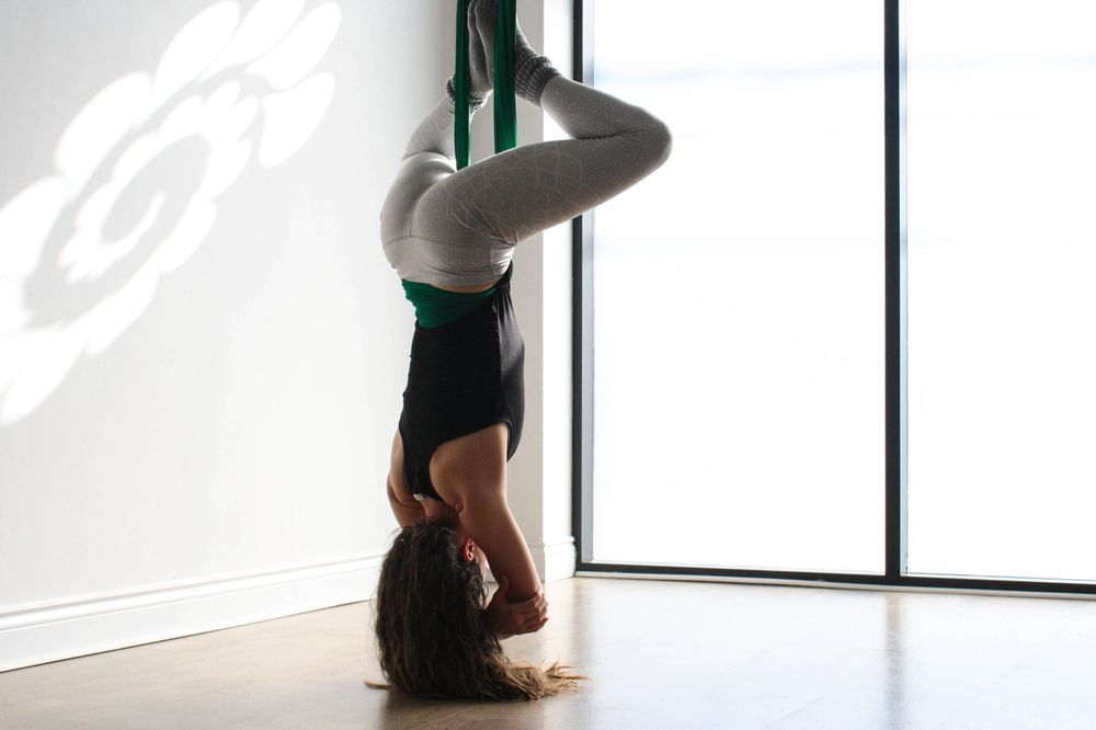 Salti Yoga Logo