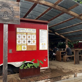 Holey Grail Donuts - Front of Holy Grail showing covered porch - Vegan Near Me - Hanalei, Hawaii