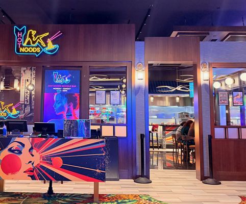 Hot Noods Noodle Bar by null