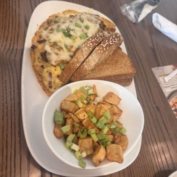 Another Broken Egg Cafe - Breakfast & Brunch Near Me - Roswell, Georgia
