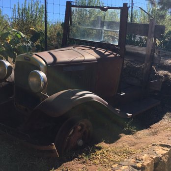 Larsen Apple Barn - Fruits & Veggies Near Me - Camino, California Larsen Apple Barn - Fruits & Veggies Near Me - Camino, California