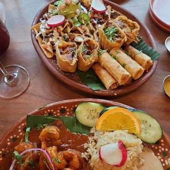 Rosa Madera - Mexican Near Me - Sacramento, California
