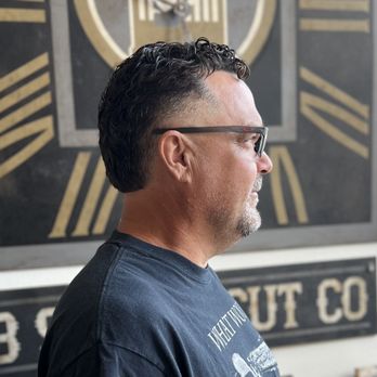 B Sharp Cut Co - We keep current in the latest cuts and help you find the best look for you - Barbers Near Me - Rapid City, South Dakota B Sharp Cut Co - We keep current in the latest cuts and help you find the best look for you - Barbers Near Me - Rapid City, South Dakota