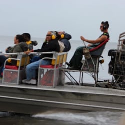 New Orleans Tour Center - Take a ride on one of our airboats!