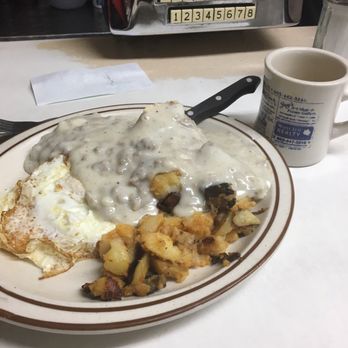 Blue Benn Diner - Diners Near Me - Bennington, Vermont
