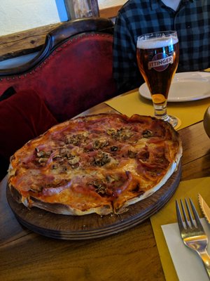 Onkel Tom's Pizzeria und Weinlokal by null