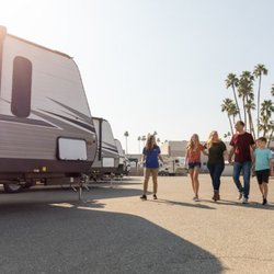 Camping World - Lakeville