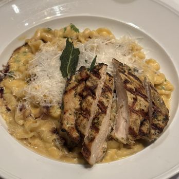 Old Ebbitt Grill - Butternut squash pasta with chicken - Bars Near Me - Washington, DC, District of Columbia Old Ebbitt Grill - Butternut squash pasta with chicken - Bars Near Me - Washington, DC, District of Columbia