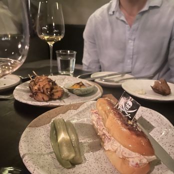 Smithereens - Lobster roll - Desserts Near Me - New York, New York