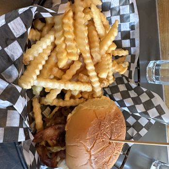 Eddie Burger + Bar - Eddie Classic - Burgers Near Me - Banff, Alberta Eddie Burger + Bar - Eddie Classic - Burgers Near Me - Banff, Alberta